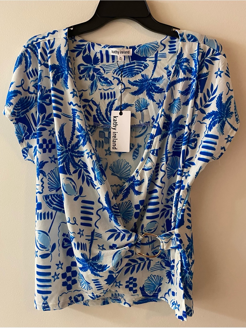 kathy ireland White & Blue Tropical Print Wrap Blouse
